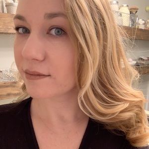 Meet your Posher, Candice